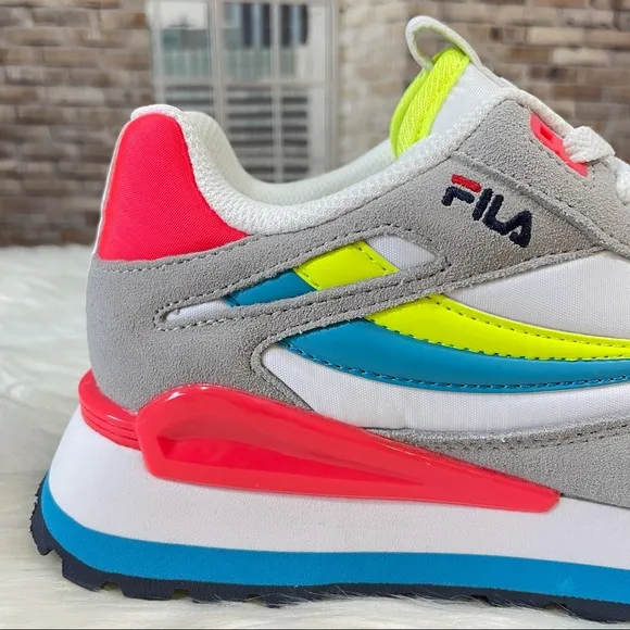 Urban Outfitters Fila Serca Sneaker RARE