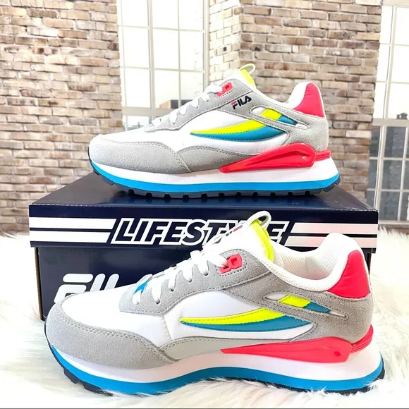 Urban Outfitters Fila Serca Sneaker RARE