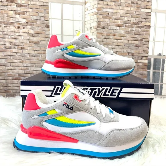 Urban Outfitters Fila Serca Sneaker RARE