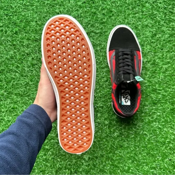 Vans Comfycush Old Skool After Dark Black / Red
