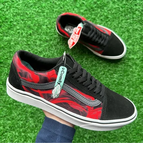 Vans Comfycush Old Skool After Dark Black / Red