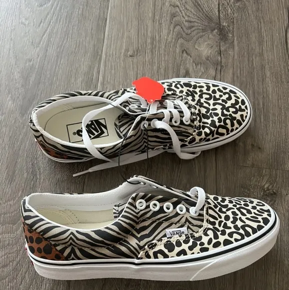 Vans Era Safari Multi Sand Shell True White sneakers size 8.5”