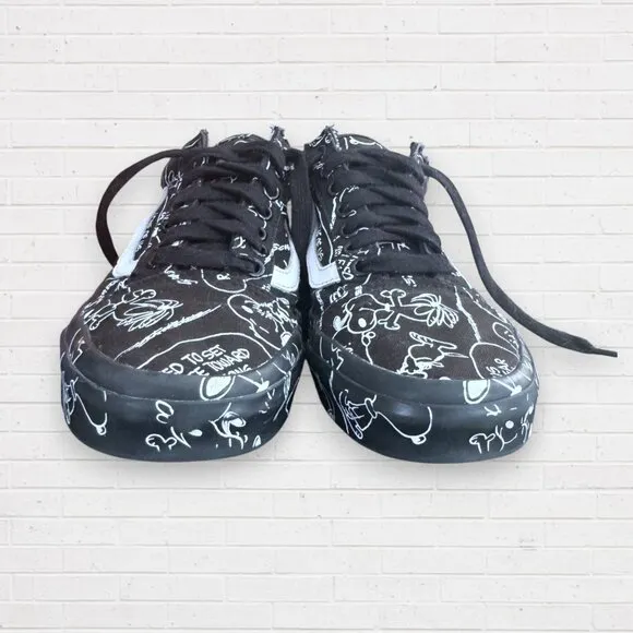 VANS Limited Edition Peanuts Shultz Snoopy Old Skool Shoes Sneakers M 6.5 / W 8