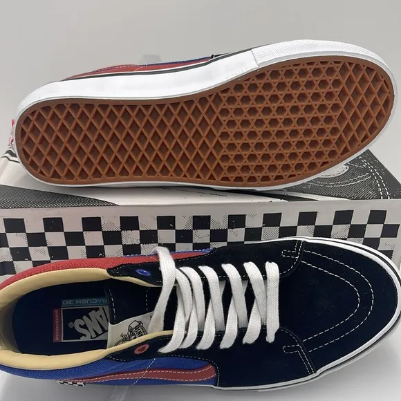 Vans Men’s lHigh-Top Sneakers with Red and Blue Accents Skate Grosso Mid(Univer