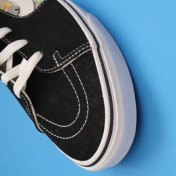 Vans Sk-8 Hi &quot;Checker Cubes&quot; Sneakers