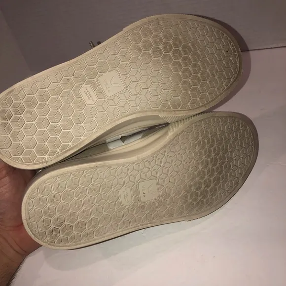 Veja Anthropologie Campo Dune / White Trendy Suede Sneakers Shoes Flats 6/37