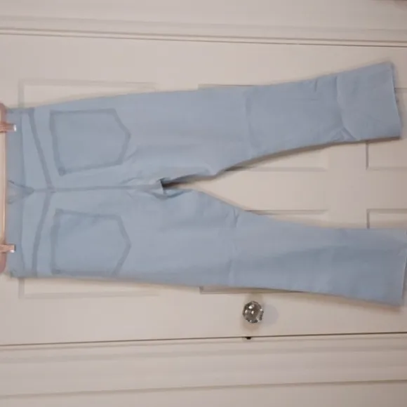 VERONICA BEARD CARLY KICK-FLARE JEAN RAW HEM IN ASPEN
