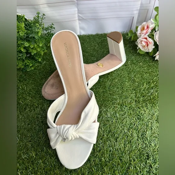 VERONICA BEARD Ganita Knot-Front Sandal$550 Sz 10.5 gently usedColor:Coconut