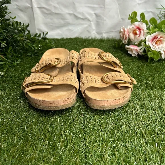 Veronicas' FavoritesPaige Buckle Sandal Desert$295 women size 6.5 new