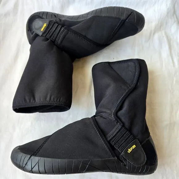 Vibram Furoshiki New Yorker Mid Wrap Fleece Lined Boots Black Size Women's 8.5-9