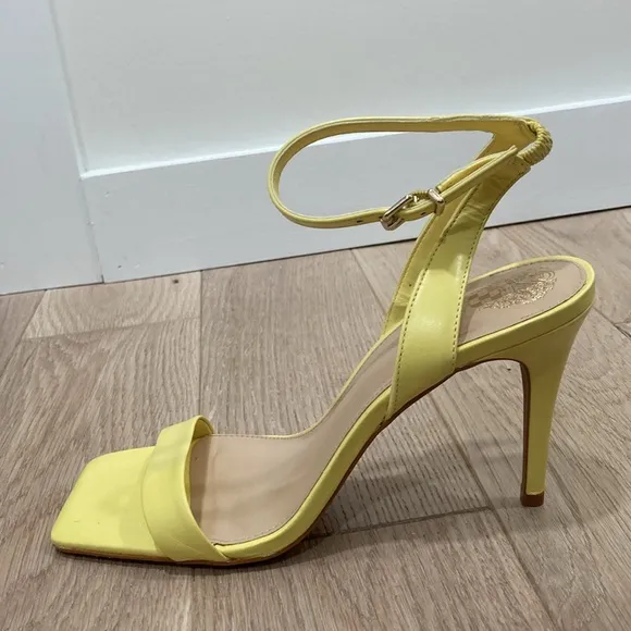 Vince Camuto Enella Yellow Leather Ankle Strap Heeled Sandals O660 10M