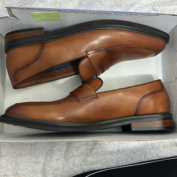 Vince Camuto Size 12 Ivarr Penny Loafer