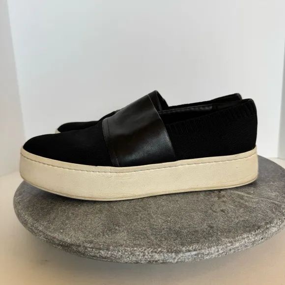 Vince Ward Knit Black Round Toe Slip On Sneakers 9.5