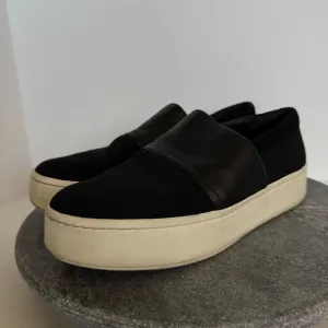 Vince Ward Knit Black Round Toe Slip On Sneakers 9.5