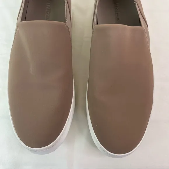 Vince Women’s Warren Slip On Suede Loafer Sneaker Shoes Size 8.5 Hazelstone Grey