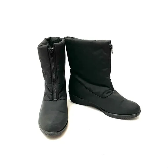 Vintage 1980s black nylon fleece lined snow boots