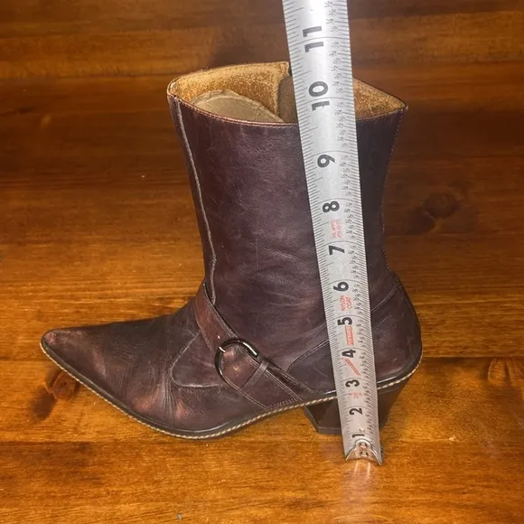 Vintage Desmo 90s classic brown weathered western leather boots bootie size US 7