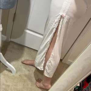 VINTAGE LONG SLIP LARGE MEDIUM Y2K SKIRT SWEET ROMANTIC SEXY OFF WHITE LACE ROSE