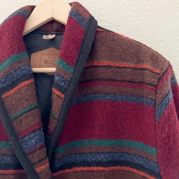 Vintage Woolrich Barn Jacket Chore Serape Country Western Woven Tapestry Red M