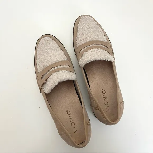 Vionic Cheryl Faux Fur Sherpa Beige Cream Neutral Fuzzy Slip On Loafers Size 7