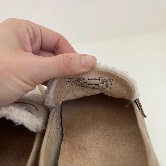 Vionic Cheryl Faux Fur Sherpa Beige Cream Neutral Fuzzy Slip On Loafers Size 7