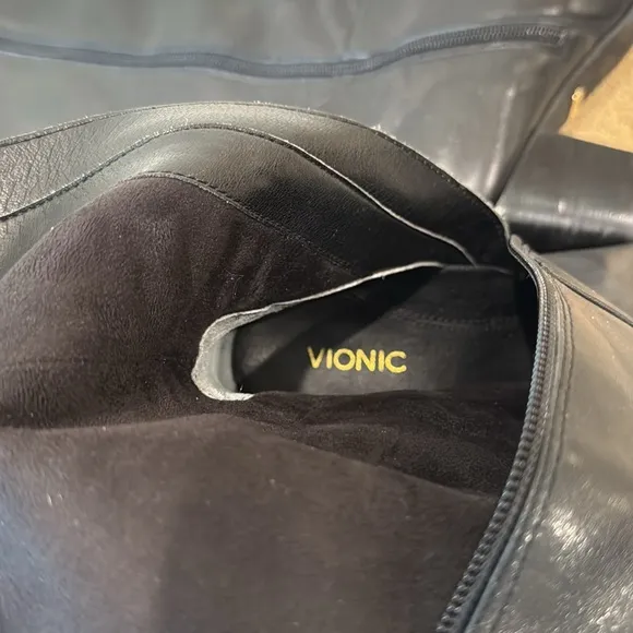 Vionic Knee‎ High Tall Leather Chunky Heel Boots - Black - Size 10