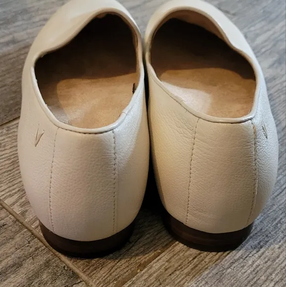 Vionic WILLA II Comfort Slip On Loafer Shoes Leather Removable Footbed Cream