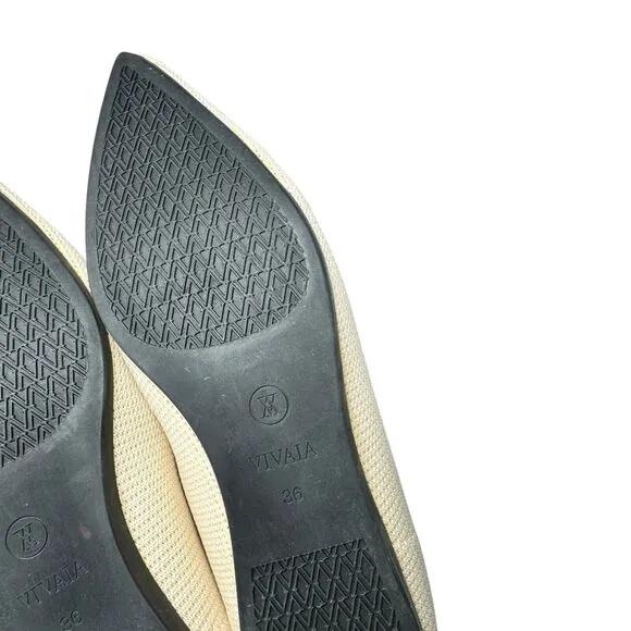 Vivaia Cream Pointed Toe Flats Career Business Office Capsole Womens 36 US 5.5-6