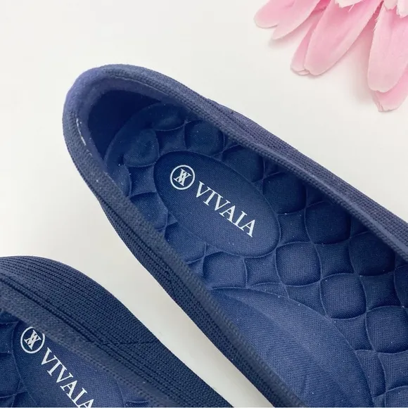 Vivaia Square-Toe V-Cut Flats (Margot 2.0) Navy Blue