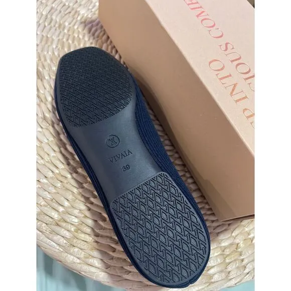 VIVAIA Square-Toe V-Cut Flats (Margot 2.0) navy EU39M US8‎