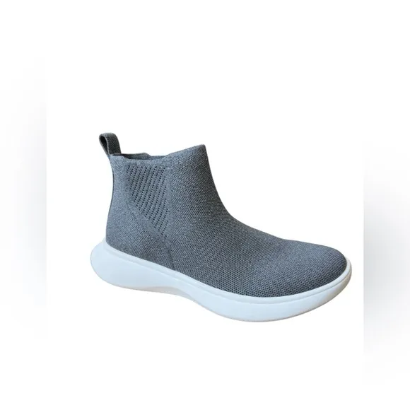 Vivaia Urban Slip On Mesh Bootie Sneakers Size US 7