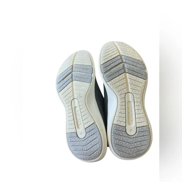 Vivaia Urban Slip On Mesh Bootie Sneakers Size US 7