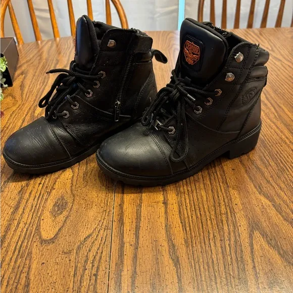 Women’s Milwaukee leather riding boots 8.5