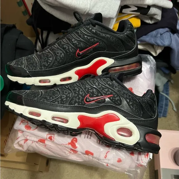 Women’s Nike Air Max Plus Premium Black Red Leopard Sneakers (No Box)