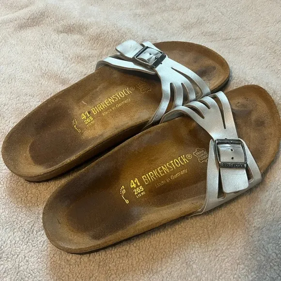women’s single strap silver metallic buckle birkenstocks sandals size 41
