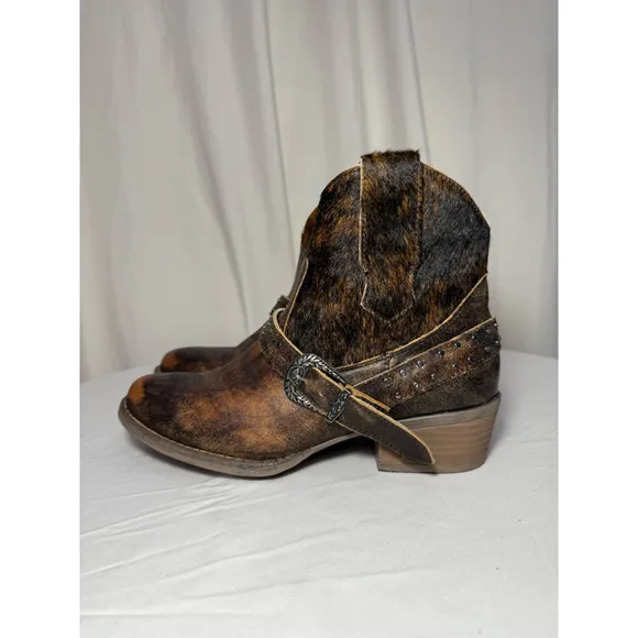 Women's Sterling River Boots Size 8 Brown Ankle Boots