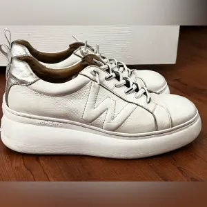 Wonders White and Silver Platform Sneakers size 7.5