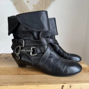 Y2K Vintage Miss Sixty Black Leather Silver Horse Bit Ankle Wrap Fold Over Boots