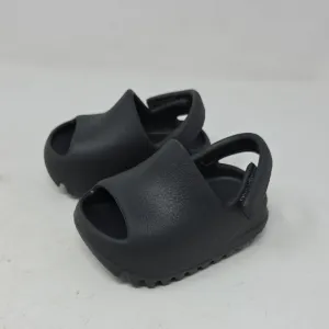 Yeezy Slides Infants Onyx Sandals Size 3K