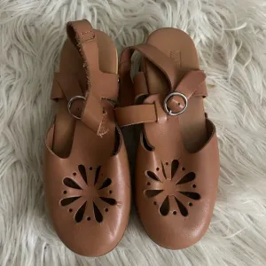 Zara Brown Leather Clog Sandals