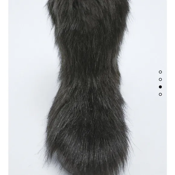 ZARA FAUX FUR ANKLE BOOTS FLAT ANKLE BOOTS. Bloggers favorite