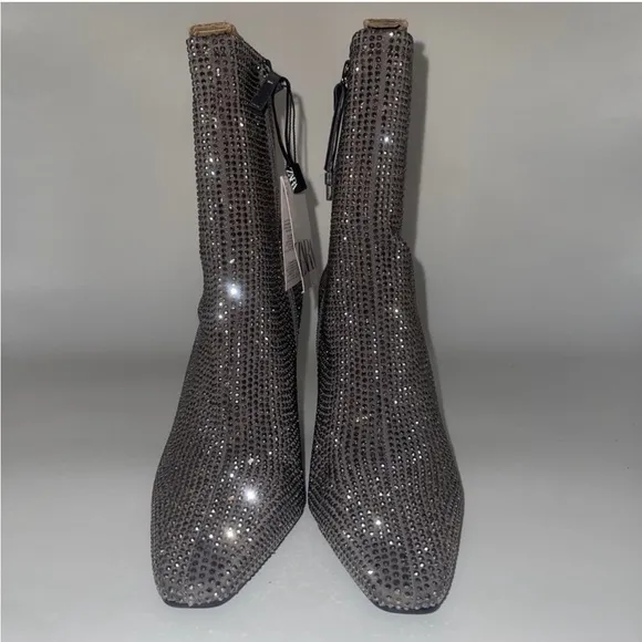 Zara NWT ✨ silver rhinestone Jeweled, sparkly bedazzled short heeled boots sz 41