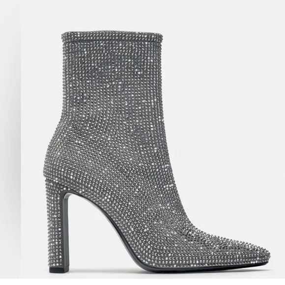 Zara NWT ✨ silver rhinestone Jeweled, sparkly bedazzled short heeled boots sz 41