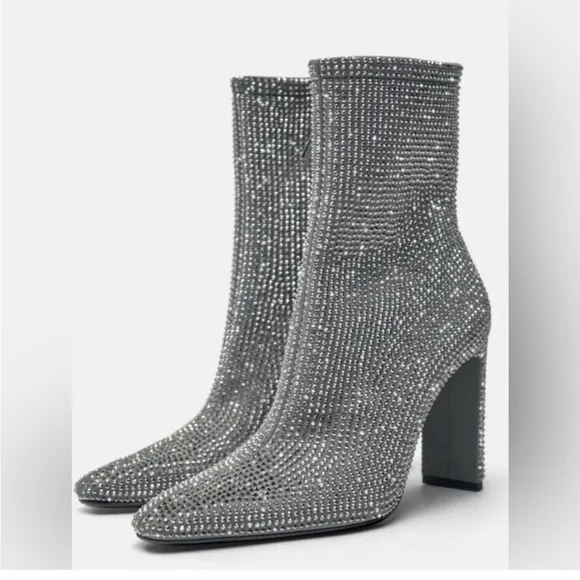 Zara NWT ✨ silver rhinestone Jeweled, sparkly bedazzled short heeled boots sz 41