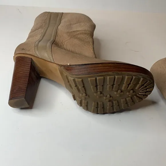 Zara taupe leather fur lined heeled boots