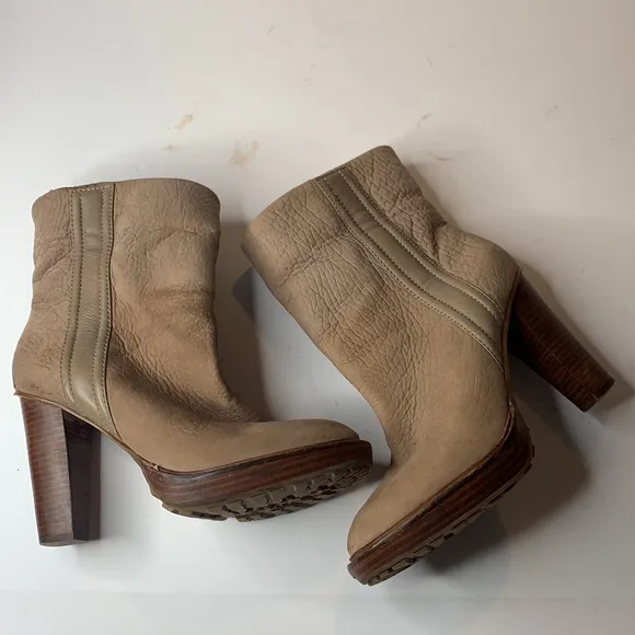 Zara taupe leather fur lined heeled boots