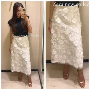 Zara floral embroidered midi skirt size S
