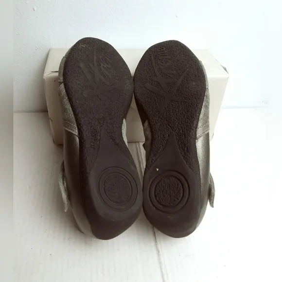 Ziera Xray-W  Mary-Jane Flats Women's Pearl Metallic Leather Size 9W/39.5